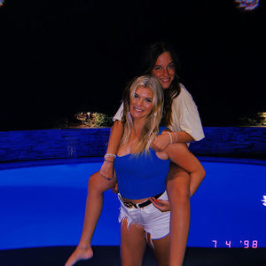 Meet your Posher, Kenslee